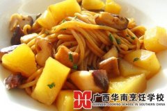 土豆烩面
