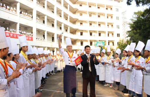 ����������⿼���ѧУ��������Ƭ