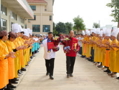 ��У��λ��ʦ�ֱ��ٻ�޽����͹�������������